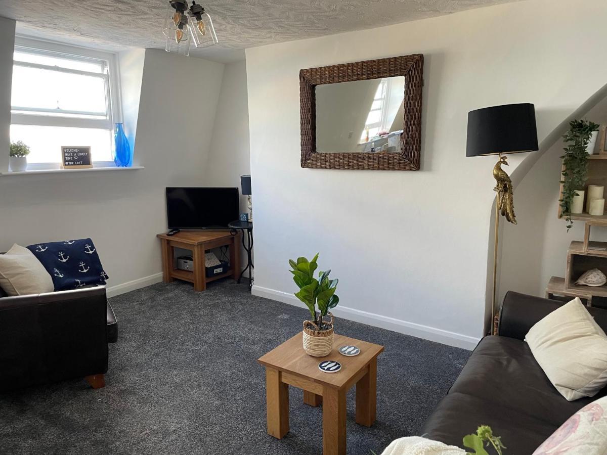 The Loft- Relaxing Flat Only Seconds From The Beach. Daire Weymouth