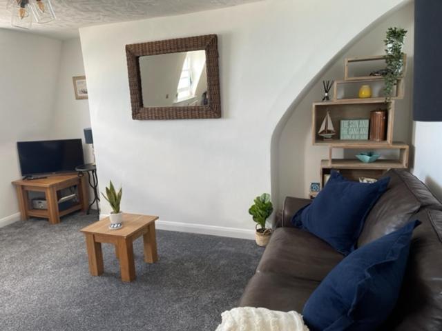 The Loft- Relaxing Flat Only Seconds From The Beach. Daire Weymouth